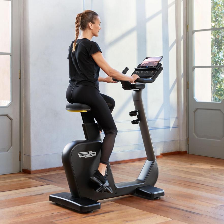 Fitnessgerät Fahrrad Technogym